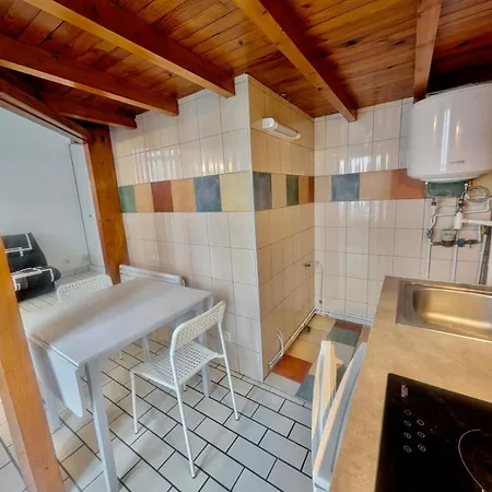 - Alsace Lorraine & Train Station - Prime Location Near Amenities